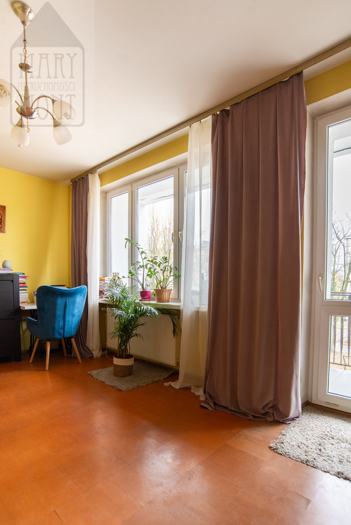 2 pokoje z dużym balkonem w kamienicy St. Bielany