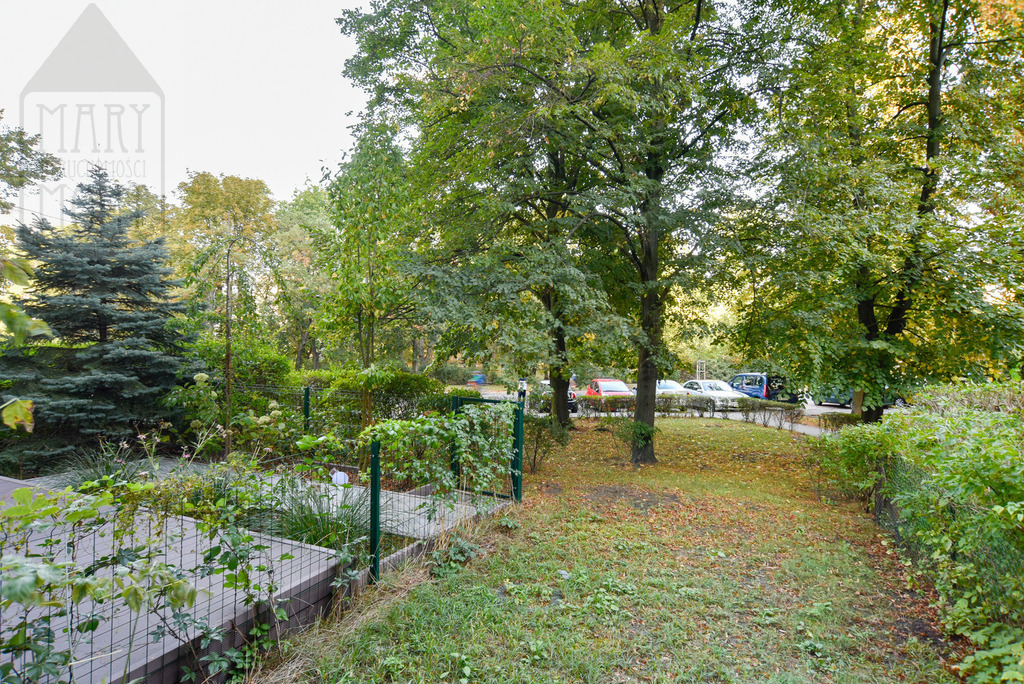 Kawalerka z ogródkiem na Sadach Żoliborskich